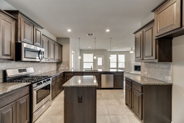 916 Dove Cove, Argyle, TX 76226