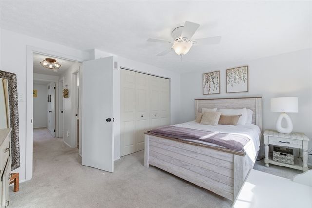 401 Maywood Dr, Bethel Park, PA 15102