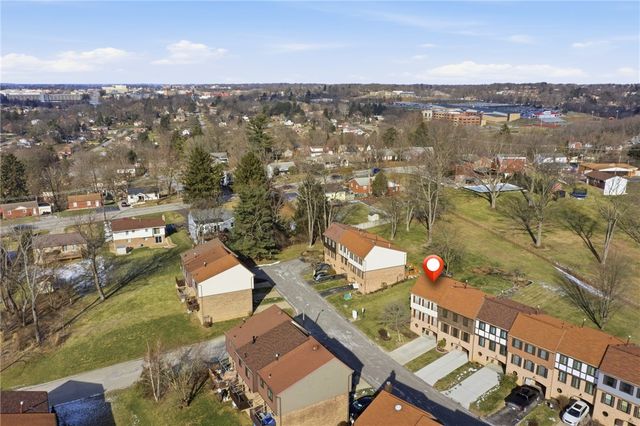 401 Maywood Dr, Bethel Park, PA 15102