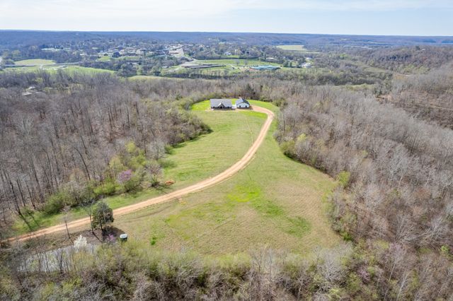 321 OLD SR 48, Centerville, TN 37033