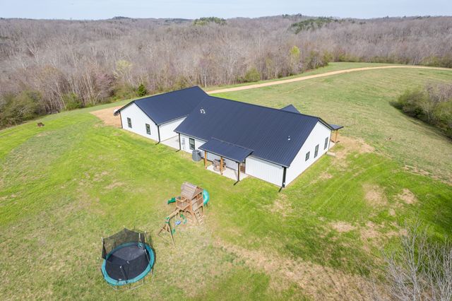 321 OLD SR 48, Centerville, TN 37033
