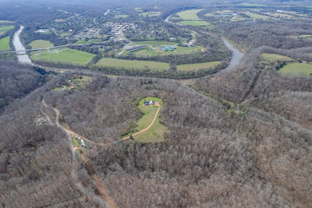 321 OLD SR 48, Centerville, TN 37033