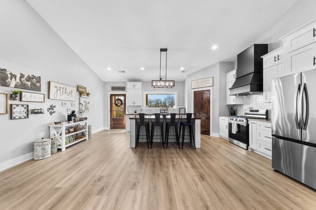 321 OLD SR 48, Centerville, TN 37033