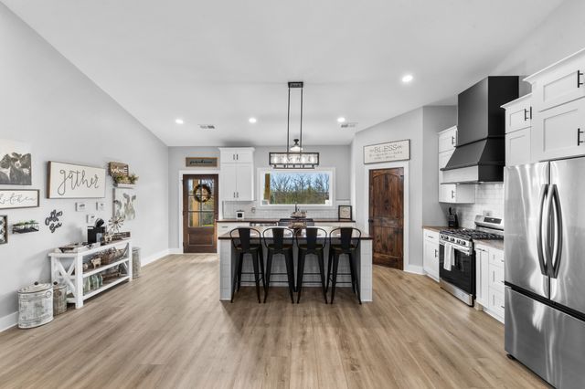 321 OLD SR 48, Centerville, TN 37033