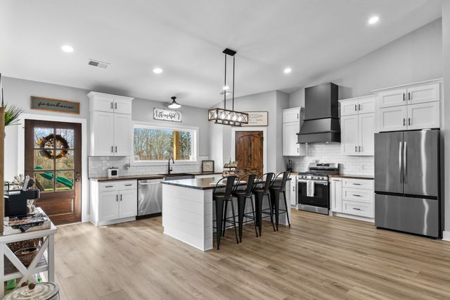 321 OLD SR 48, Centerville, TN 37033