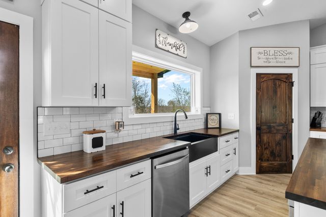 321 OLD SR 48, Centerville, TN 37033