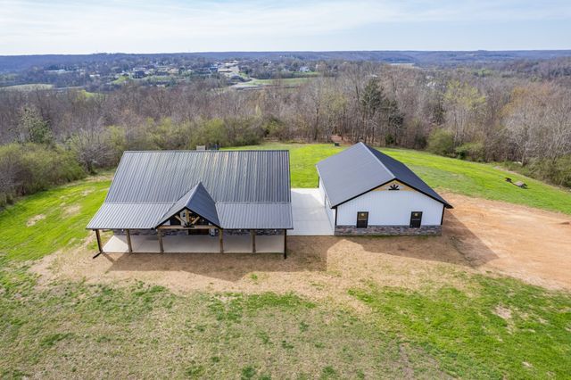 321 OLD SR 48, Centerville, TN 37033