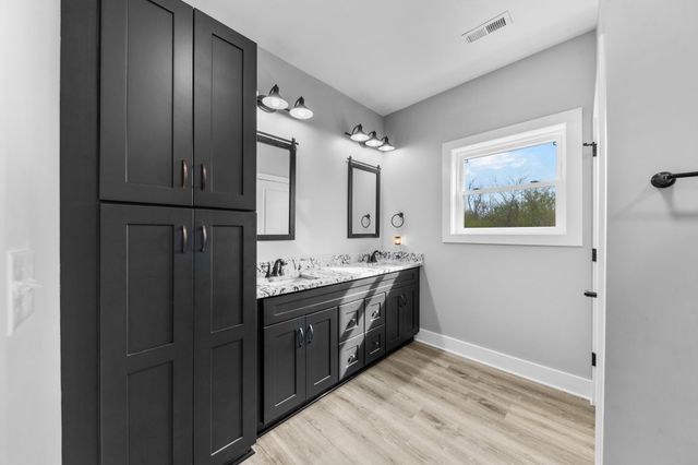 321 OLD SR 48, Centerville, TN 37033