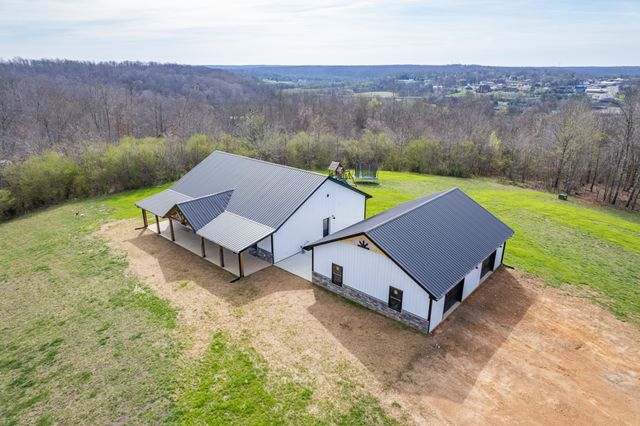 321 OLD SR 48, Centerville, TN 37033