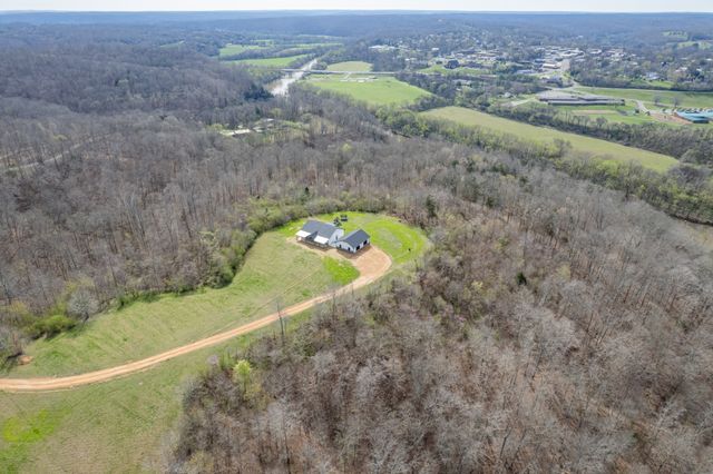 321 OLD SR 48, Centerville, TN 37033