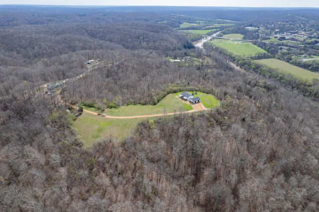 321 OLD SR 48, Centerville, TN 37033
