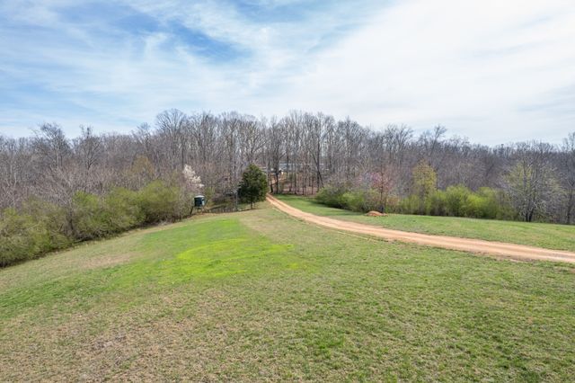 321 OLD SR 48, Centerville, TN 37033