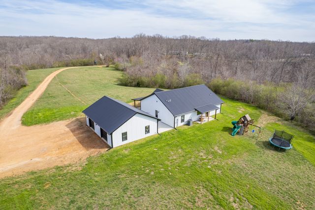 321 OLD SR 48, Centerville, TN 37033