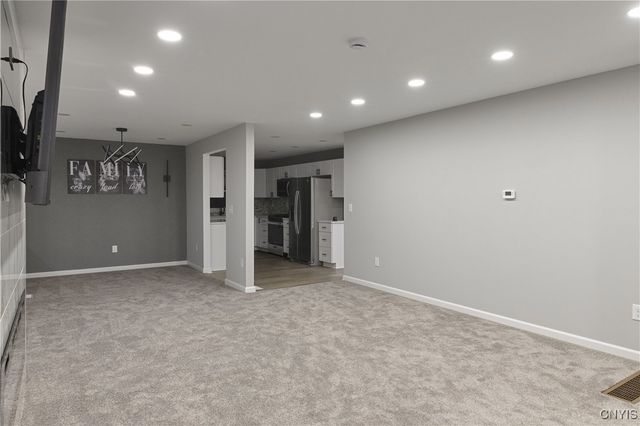 219 Barrington Road, Syracuse, NY 13214