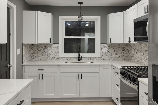 219 Barrington Road, Syracuse, NY 13214