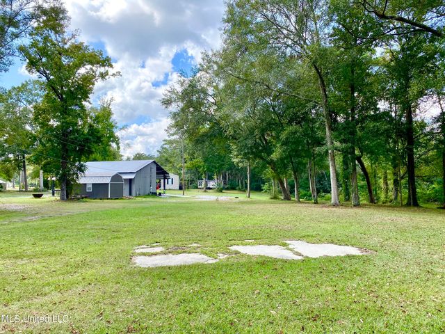 410 Grover Barett Road, Picayune, MS 39466