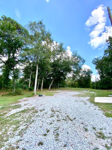 410 Grover Barett Road, Picayune, MS 39466