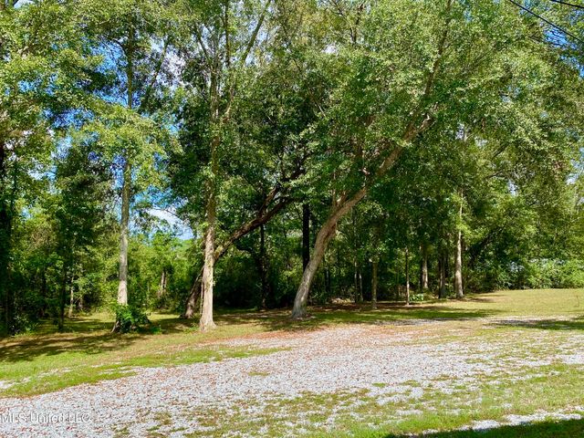 410 Grover Barett Road, Picayune, MS 39466