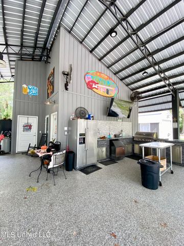 410 Grover Barett Road, Picayune, MS 39466