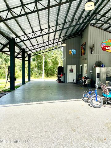 410 Grover Barett Road, Picayune, MS 39466