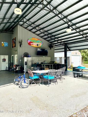 410 Grover Barett Road, Picayune, MS 39466