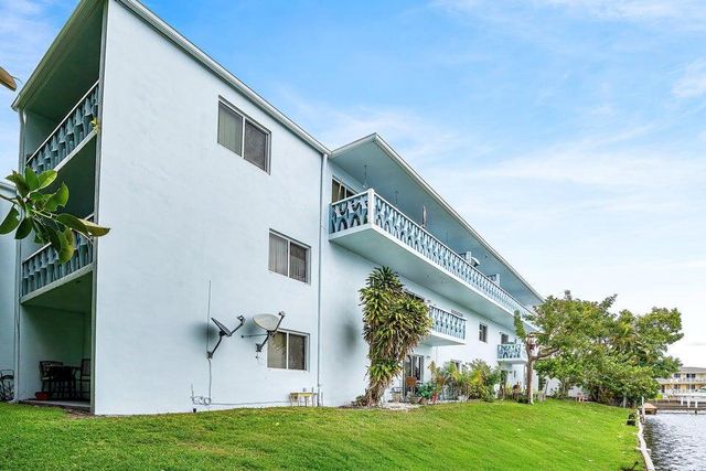 628 Southwind Circle 8, North Palm Beach, FL 33408