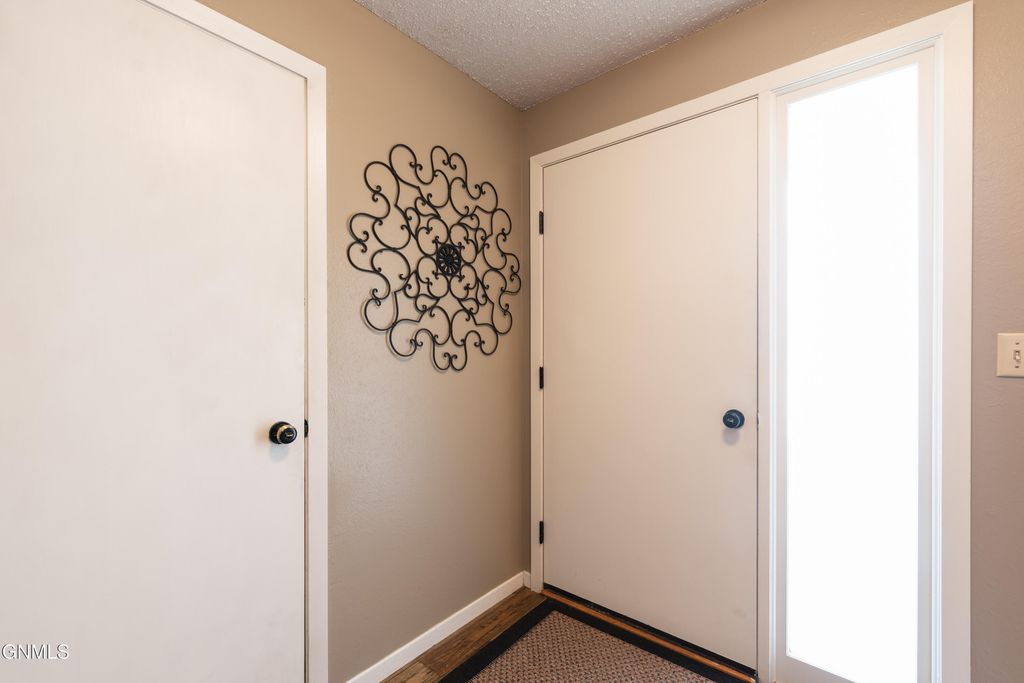 1606 Columbia Drive, Bismarck, ND 58504 photo 2