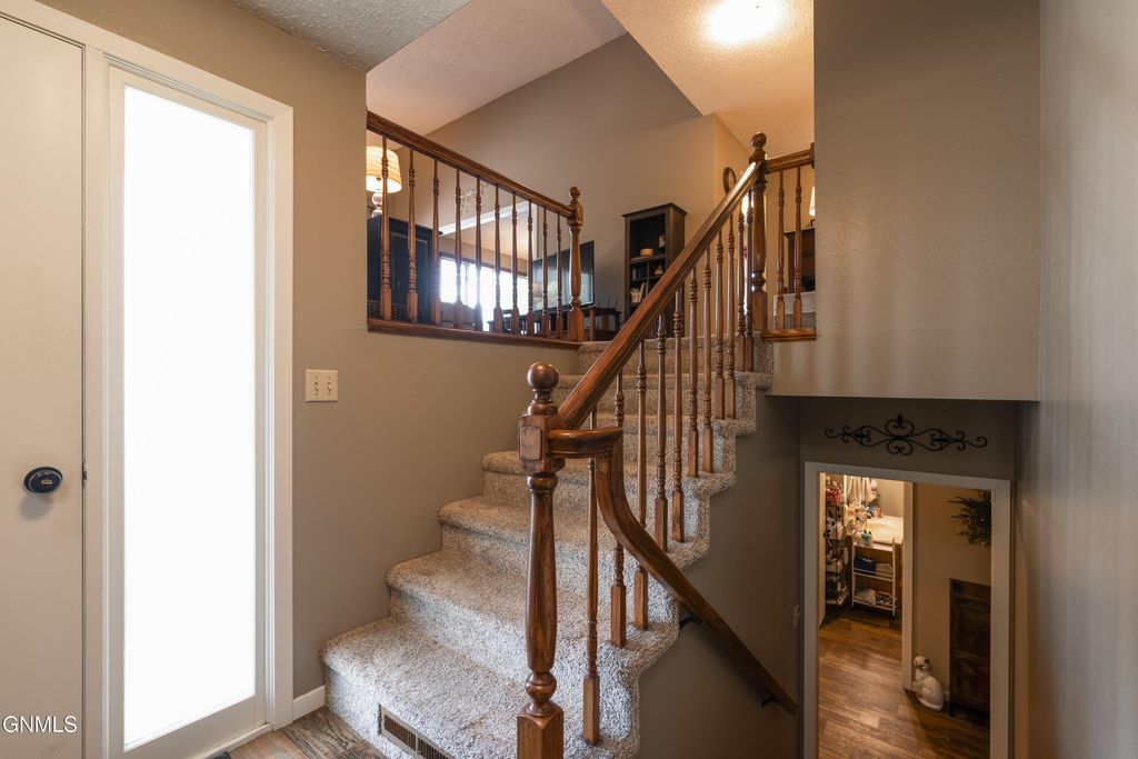 1606 Columbia Drive, Bismarck, ND 58504 photo 4