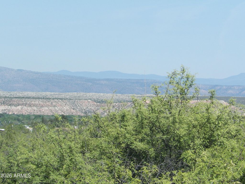 Image 3 of property listing at 1830 Sable Ridge Road 119, Clarkdale, AZ 86324