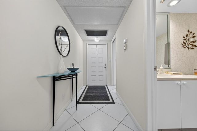 808 Cypress Boulevard 203, Pompano Beach, FL 33069