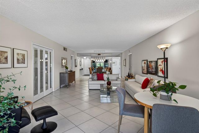 808 Cypress Boulevard 203, Pompano Beach, FL 33069