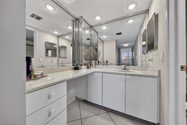 808 Cypress Boulevard 203, Pompano Beach, FL 33069