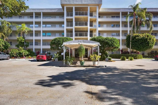 808 Cypress Boulevard 203, Pompano Beach, FL 33069