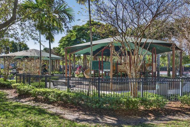 808 Cypress Boulevard 203, Pompano Beach, FL 33069