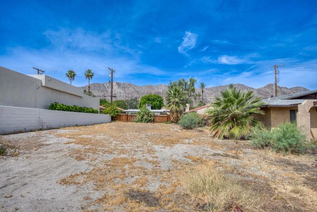 52065 Avenida Navarro, La Quinta, CA 92253