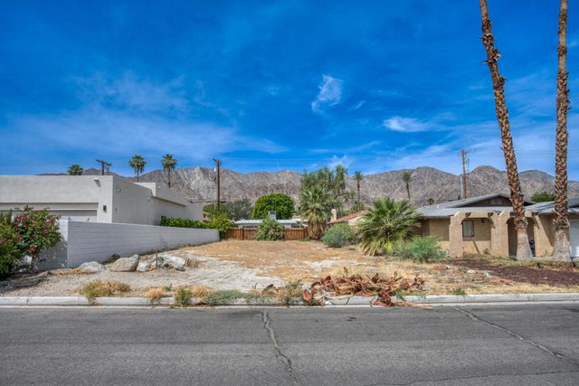 52065 Avenida Navarro, La Quinta, CA 92253
