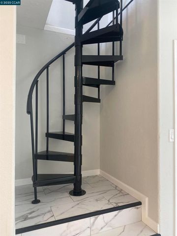 716 11Th St, Richmond, CA 94801