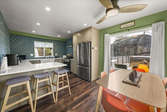 33334 Forrest Drive, Running Springs, CA 92382