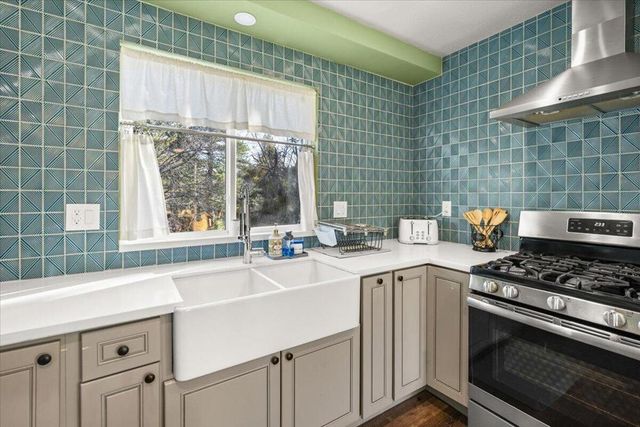 33334 Forrest Drive, Running Springs, CA 92382