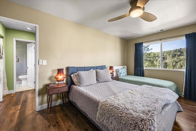 33334 Forrest Drive, Running Springs, CA 92382