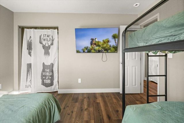 33334 Forrest Drive, Running Springs, CA 92382