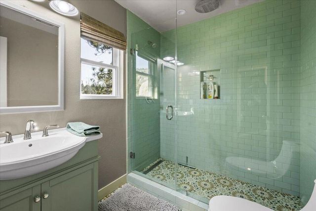 33334 Forrest Drive, Running Springs, CA 92382