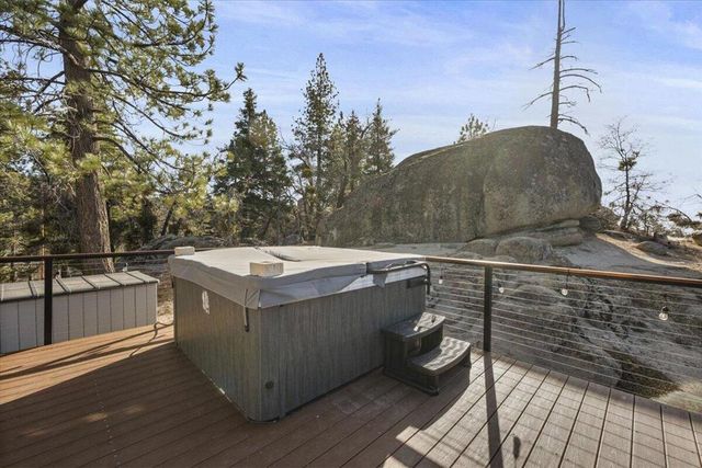 33334 Forrest Drive, Running Springs, CA 92382