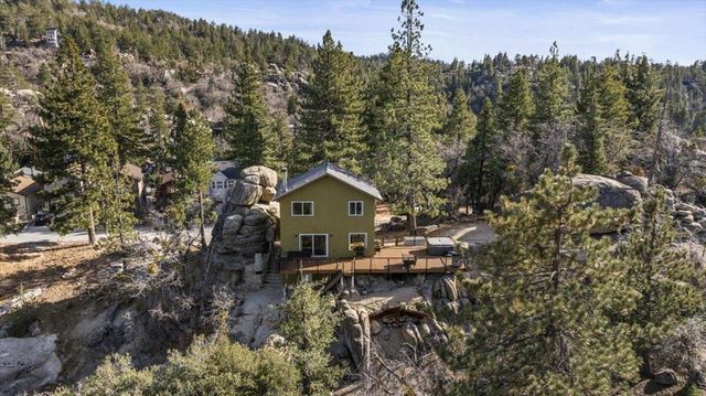 33334 Forrest Drive, Running Springs, CA 92382