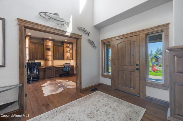 11671 N SPIRAEA LN, Hayden, ID 83835