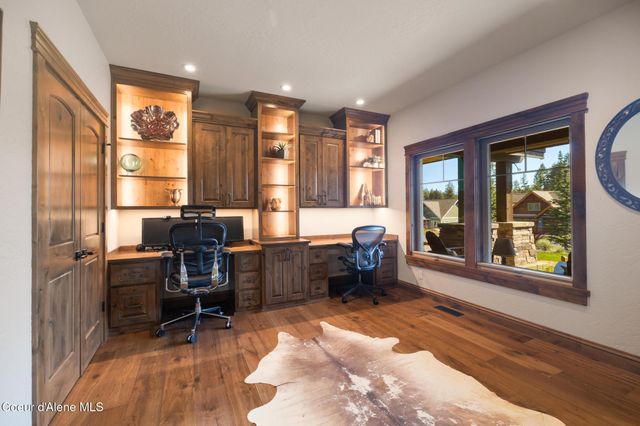 11671 N SPIRAEA LN, Hayden, ID 83835