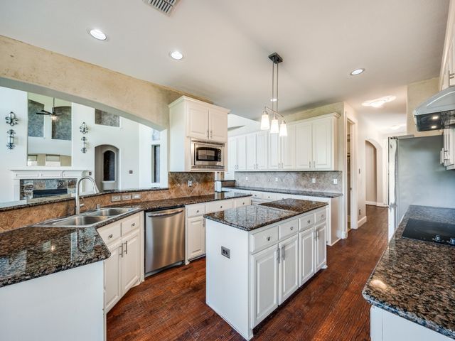 4463 Fallmeadow Drive, Frisco, TX 75034