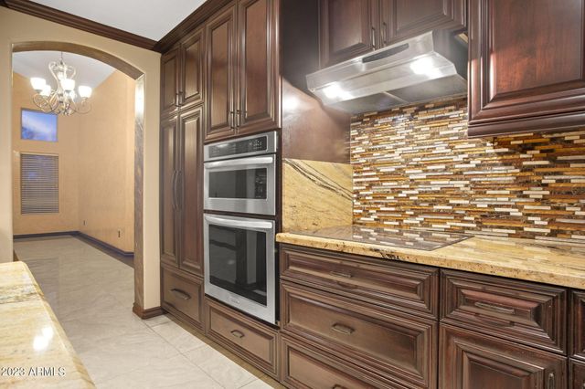 7775 N 52nd Drive, Glendale, AZ 85301