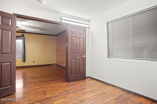 7775 N 52nd Drive, Glendale, AZ 85301