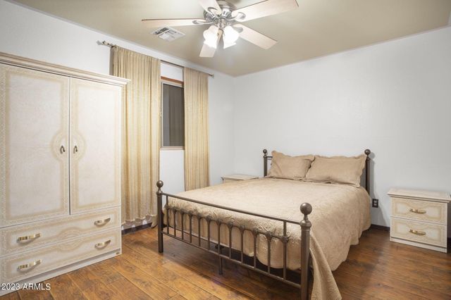 7775 N 52nd Drive, Glendale, AZ 85301